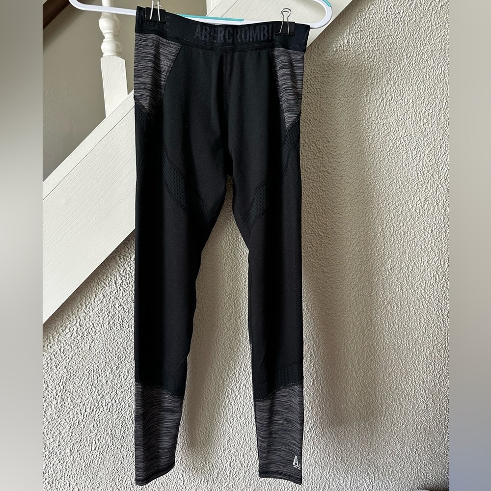 Leggings- size small